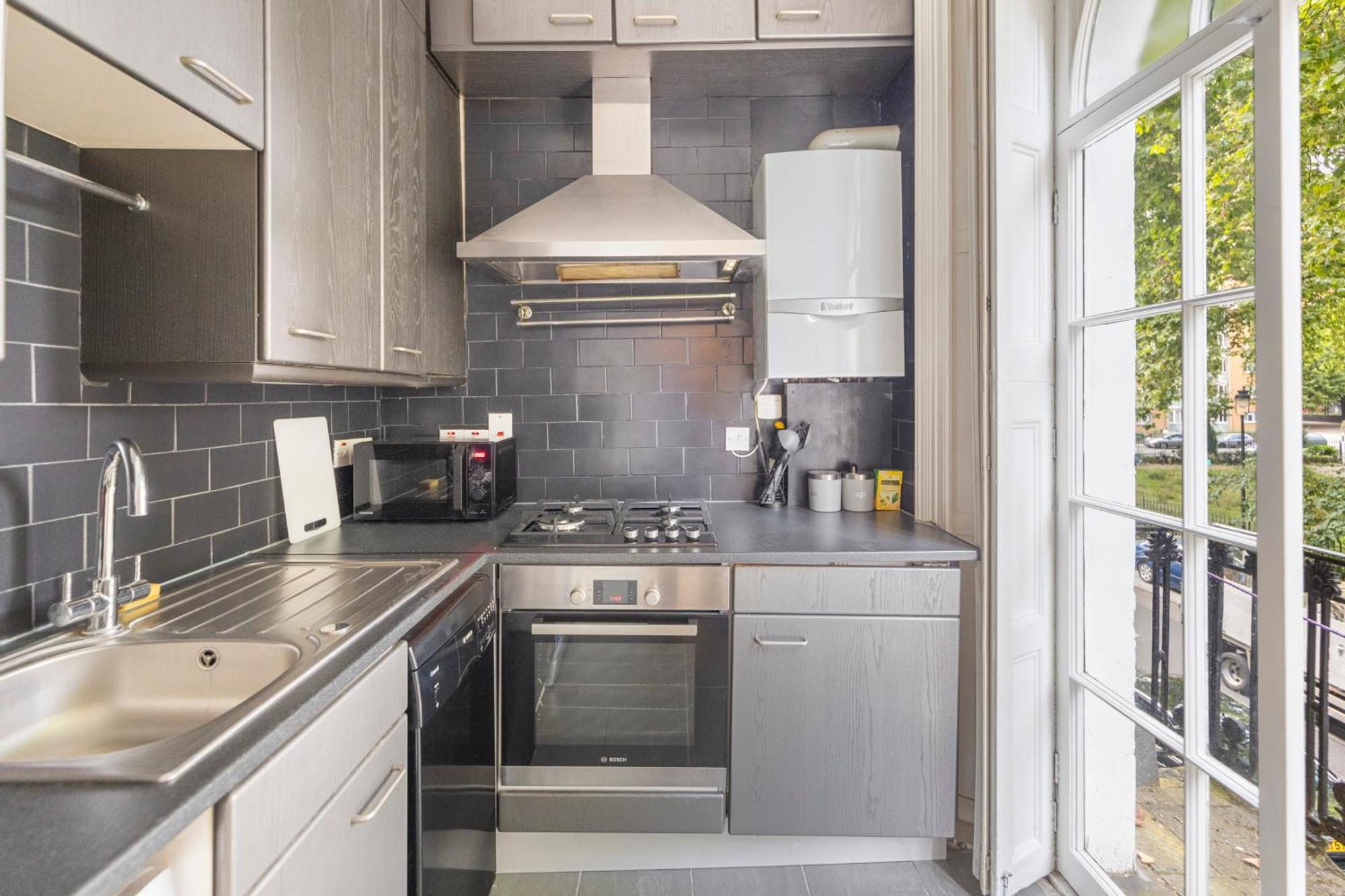 Апартаменты Regent'S Square Charming Flat Лондон Экстерьер фото
